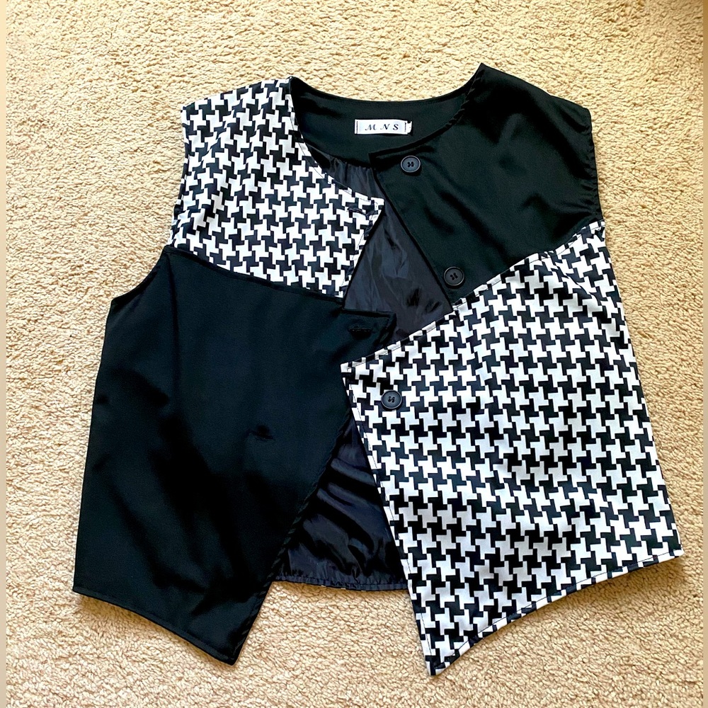 Women’s- Black and White Vest with Asymmetric design - US 4